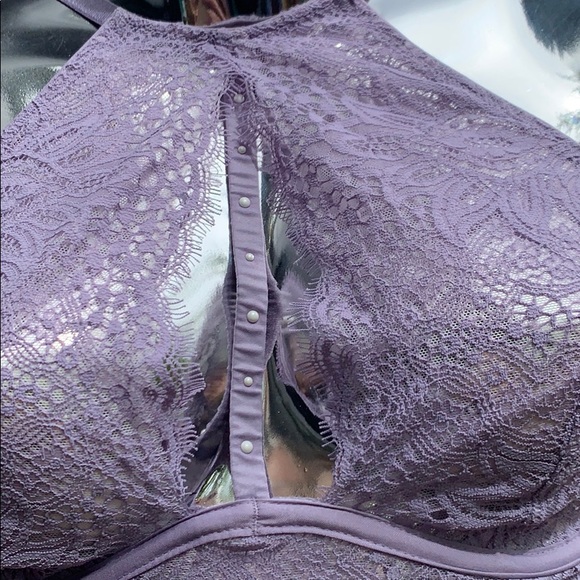 Victoria’s Secrets Lavender lace bra 34C - Picture 3 of 4